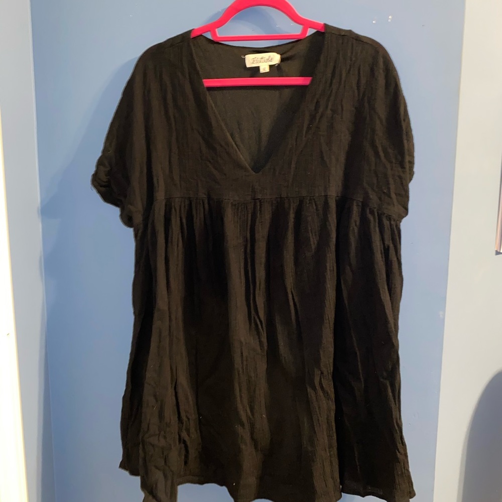 Large black baby doll tunic top!